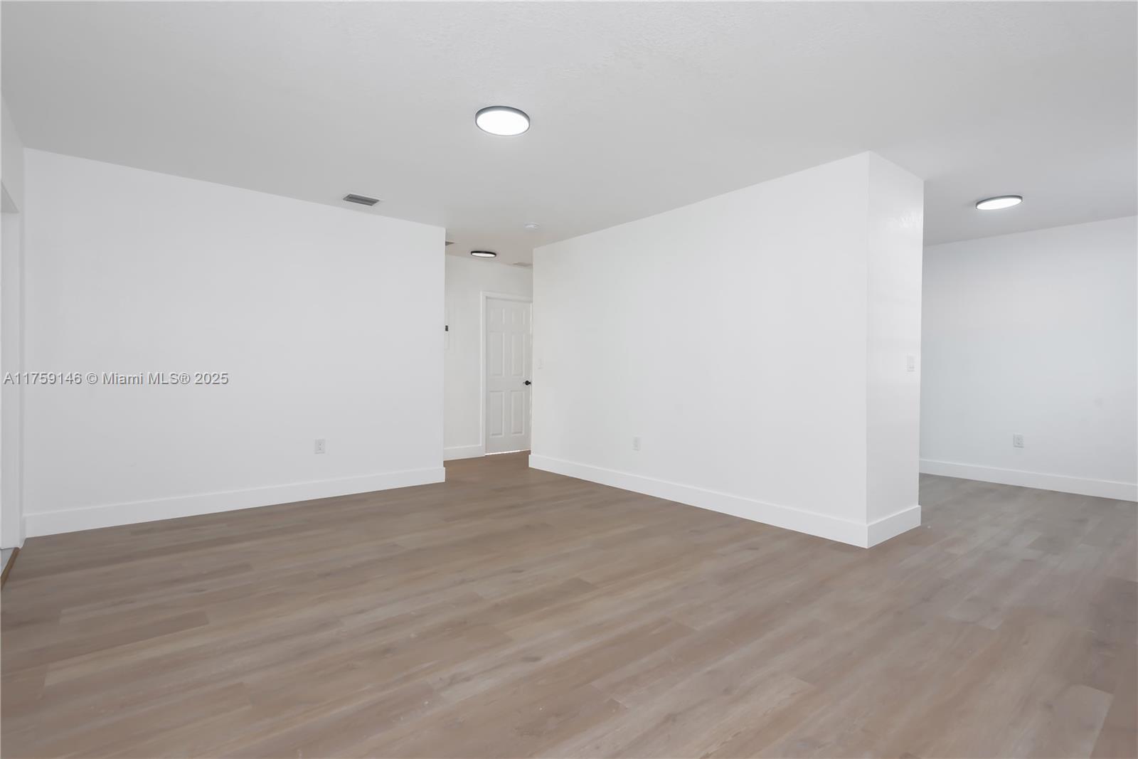 760 NW 125th St, North Miami, Florida image 10