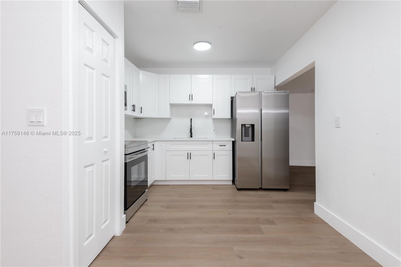 760 NW 125th St, North Miami, Florida image 12