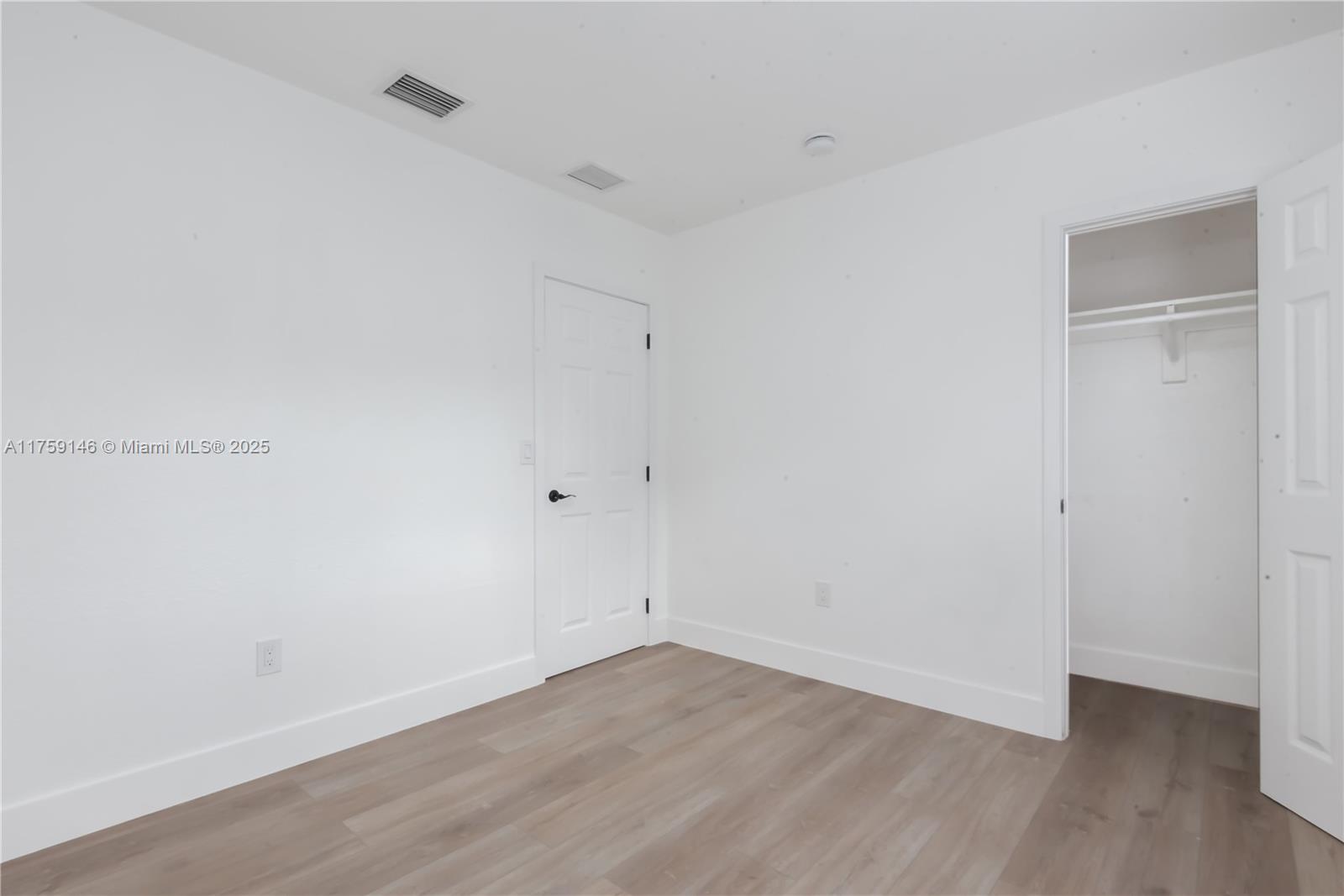 760 NW 125th St, North Miami, Florida image 34