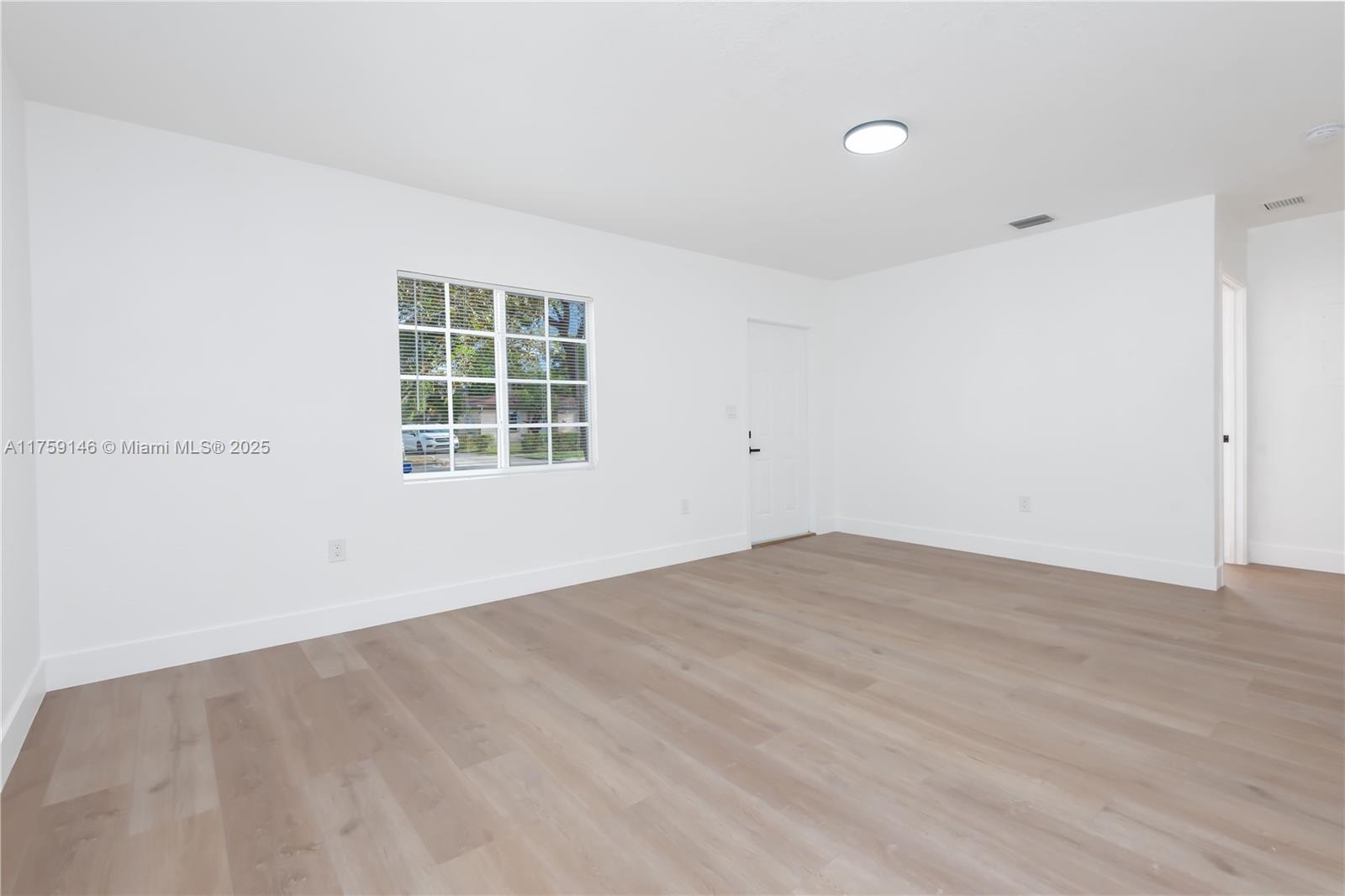 760 NW 125th St, North Miami, Florida image 9