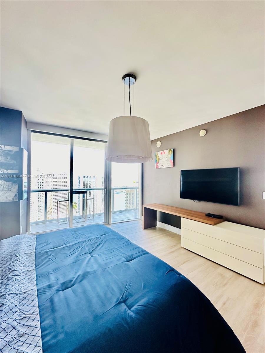 495 Brickell Ave #4002, Miami FL 33131