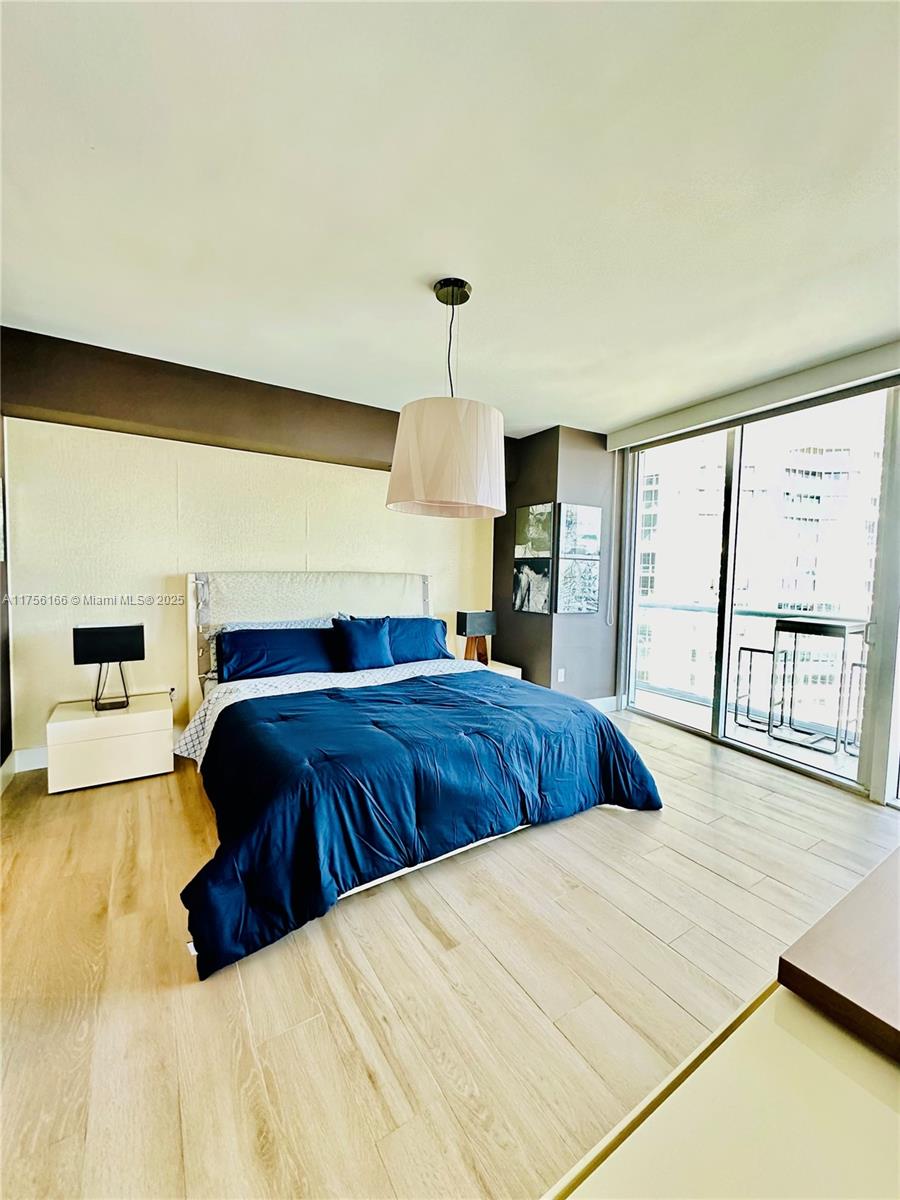 495 Brickell Ave #4002, Miami FL 33131