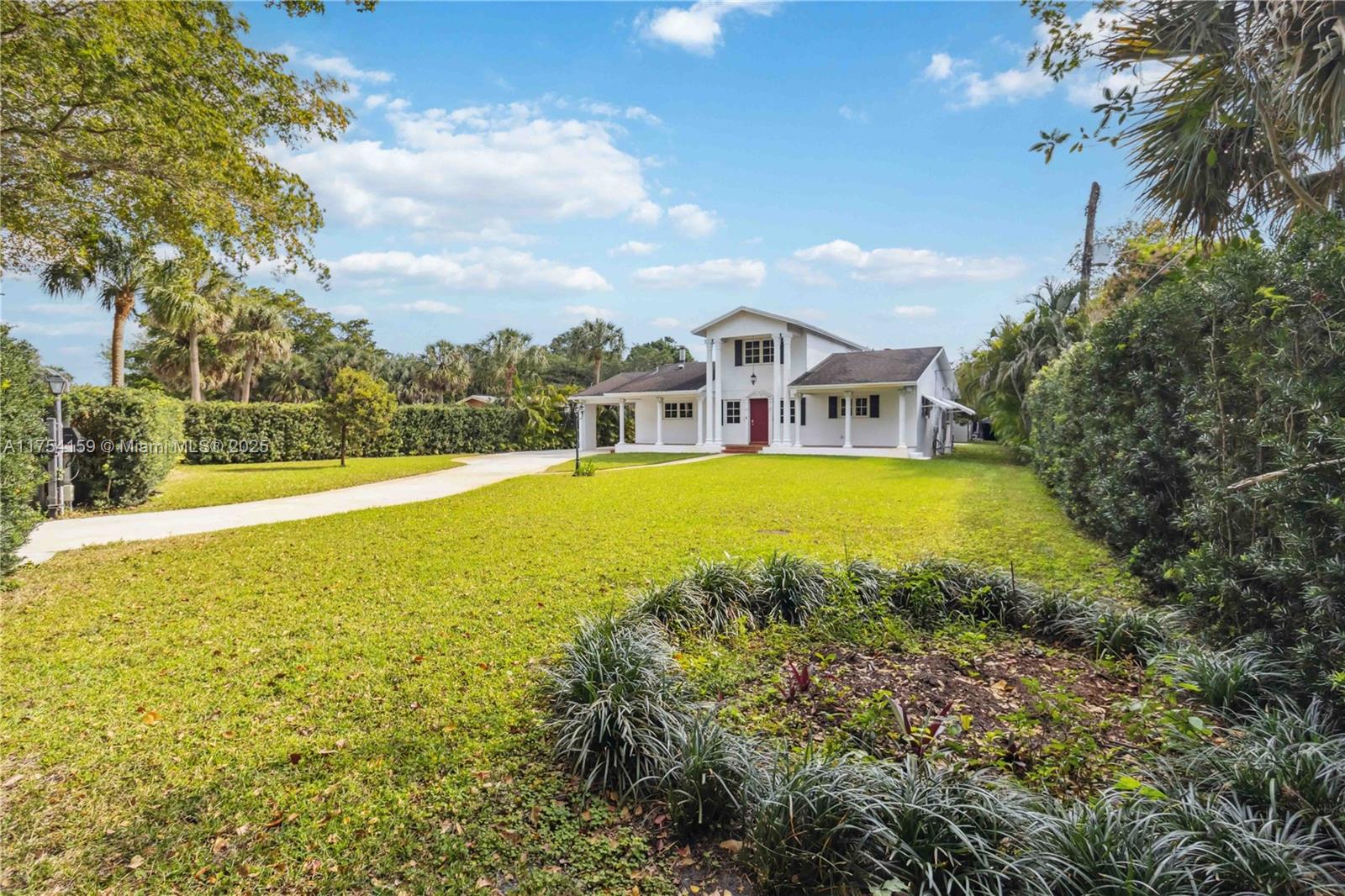 740 E Country Club Cir, Plantation, Florida image 5