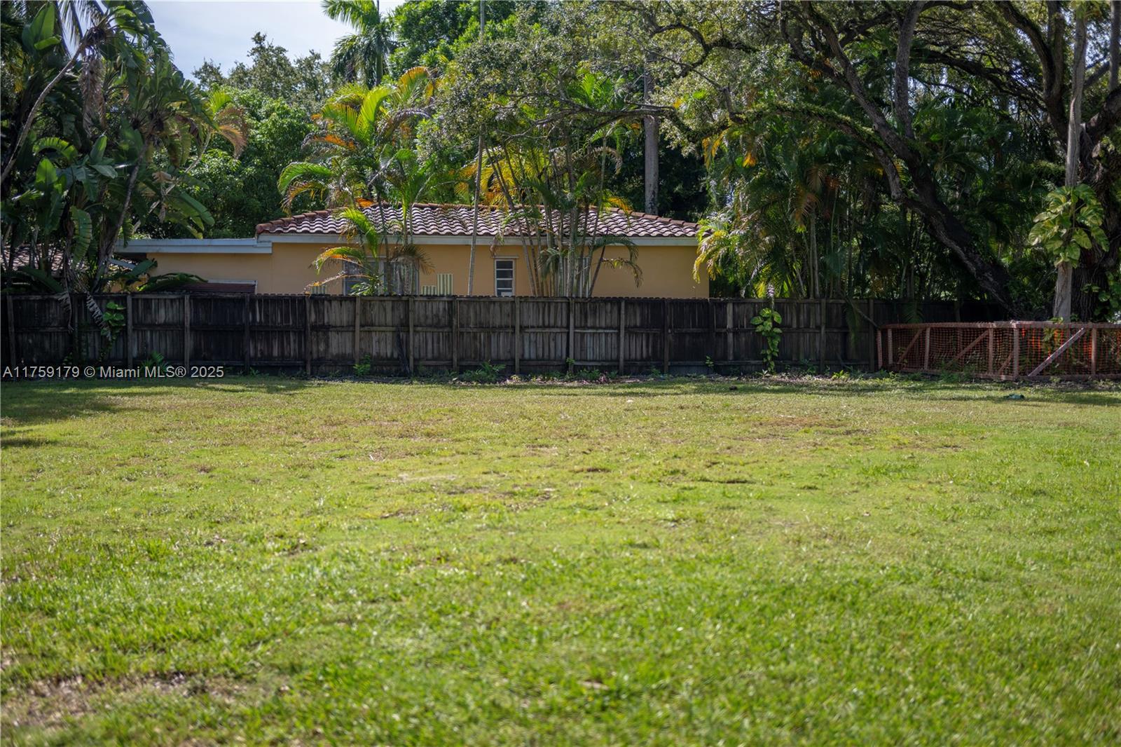 1698 Tigertail Ave, Miami, Florida image 9