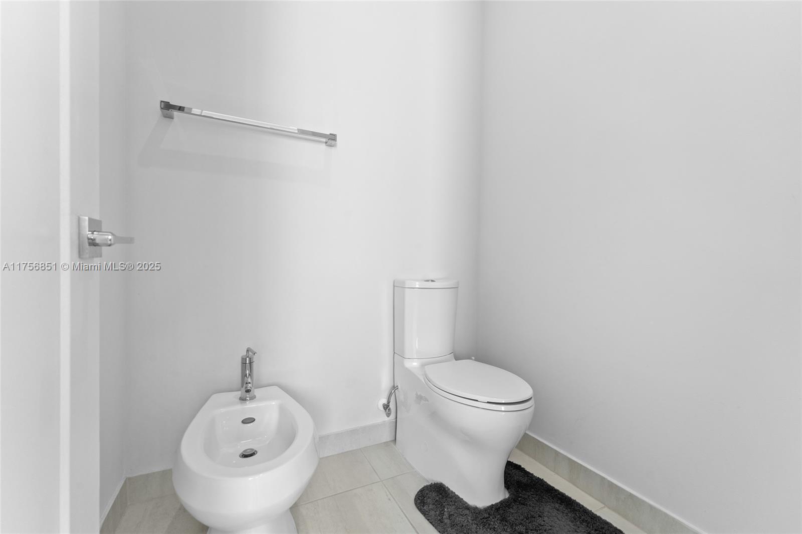 8437 NW 47th St, Doral, Florida image 19