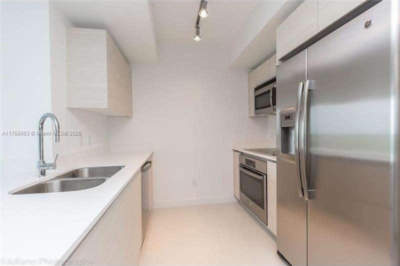 4250 Biscayne Blvd #1103, Miami FL 33137
