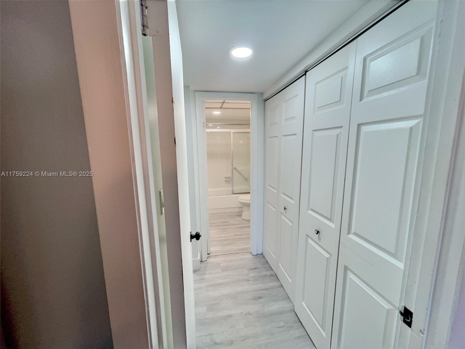 7100 NW 17th St #111, Plantation, Florida image 20