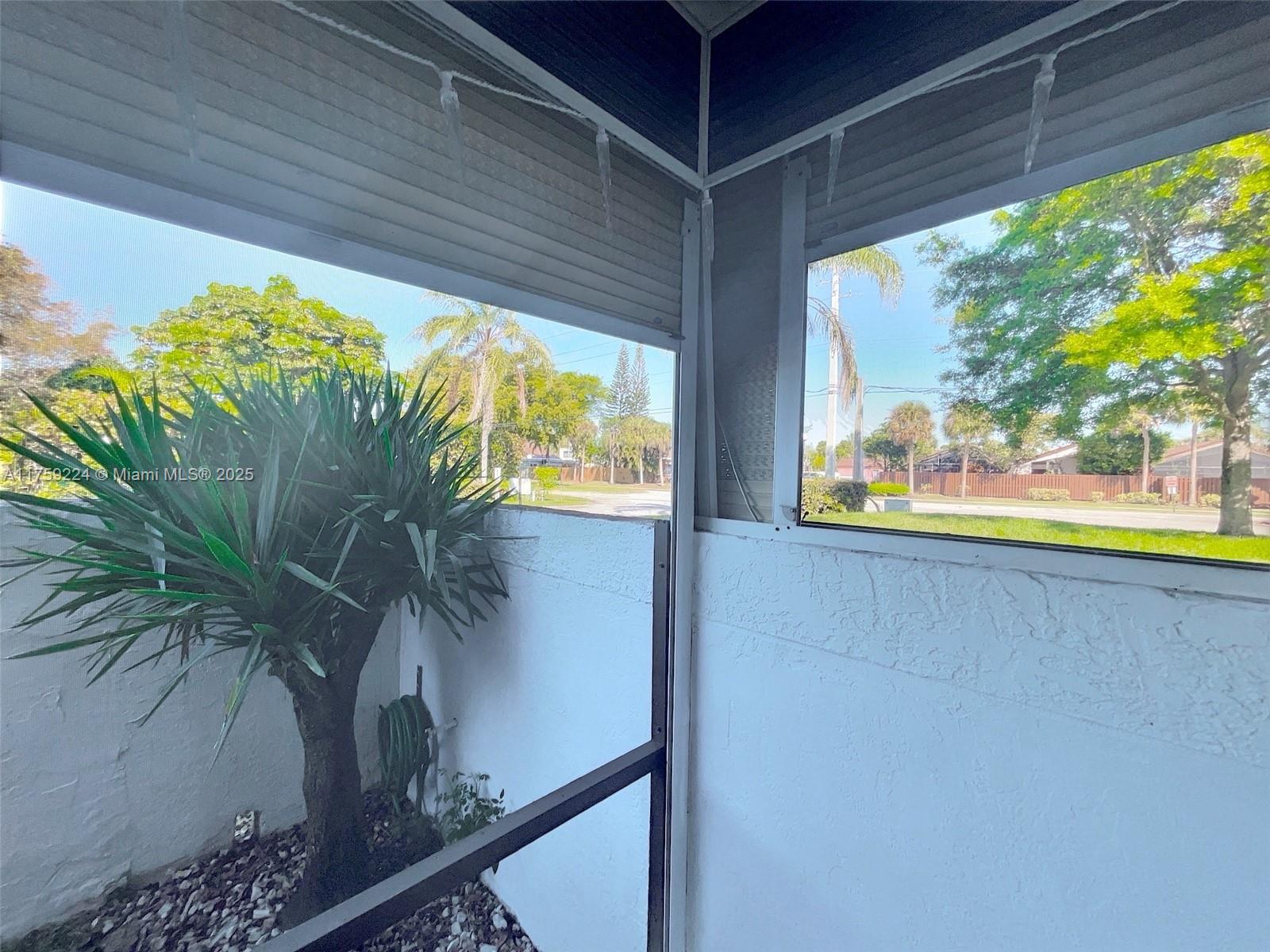7100 NW 17th St #111, Plantation, Florida image 27