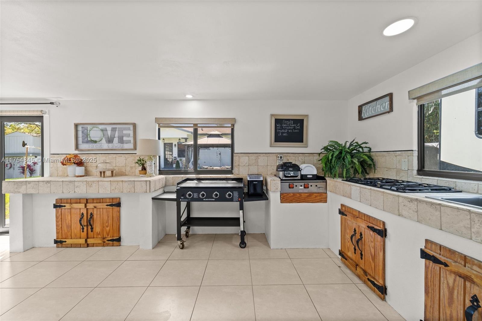 16830 SW 62nd St, Southwest Ranches, Florida image 13