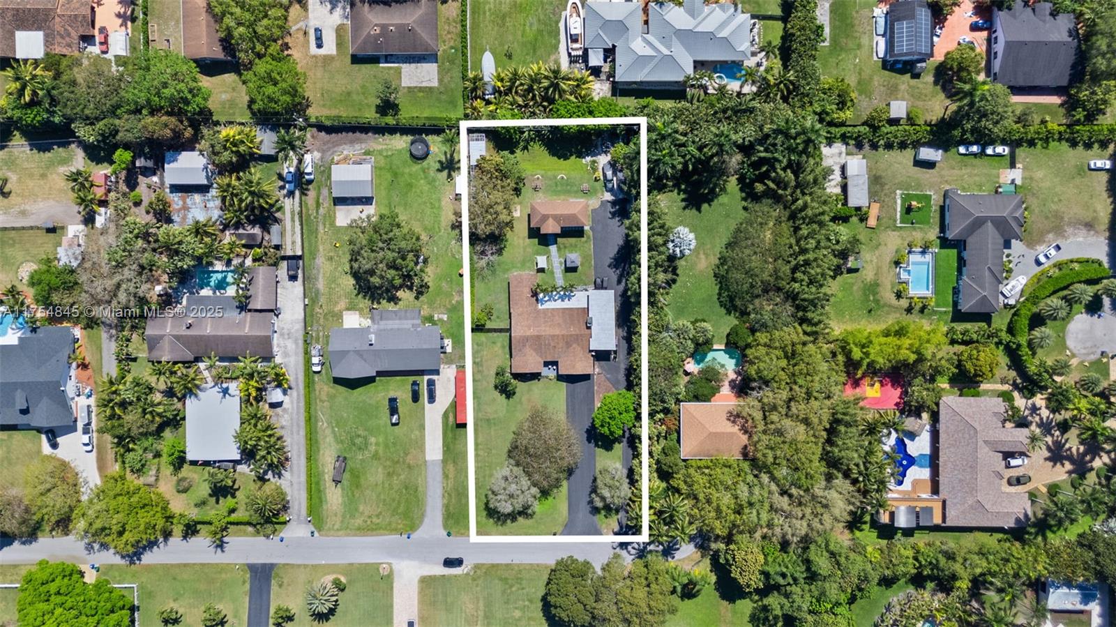 16830 SW 62nd St, Southwest Ranches, Florida image 34