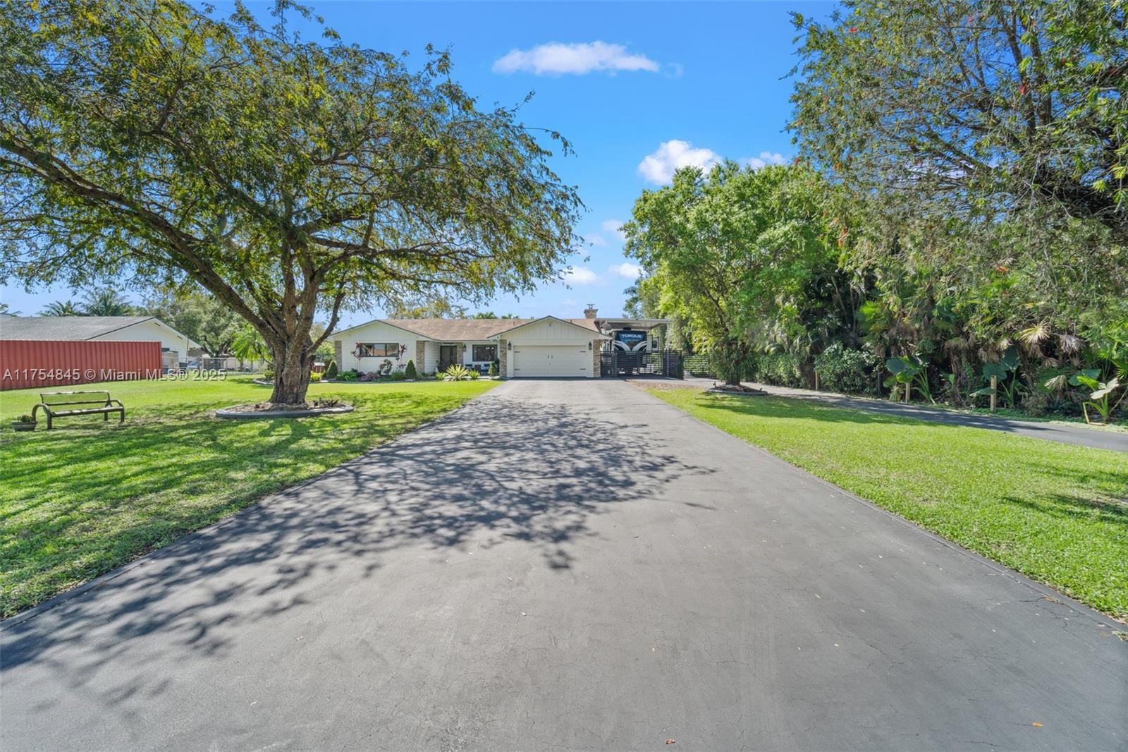 16830 SW 62nd St, Southwest Ranches, Florida image 35
