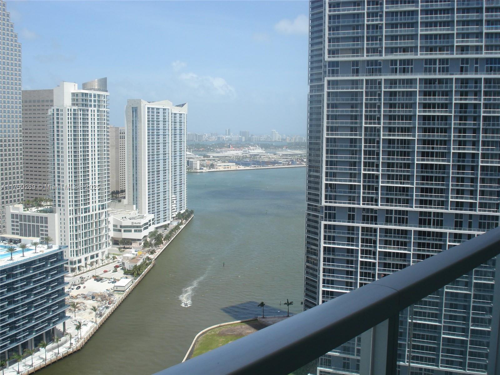 Condo for Rent in Miami, FL