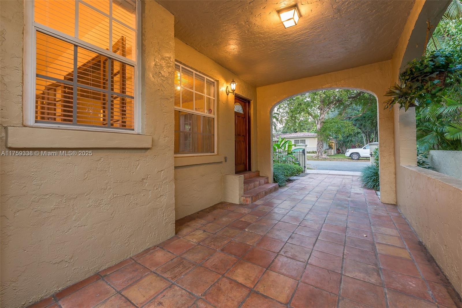 Listing Photo 10