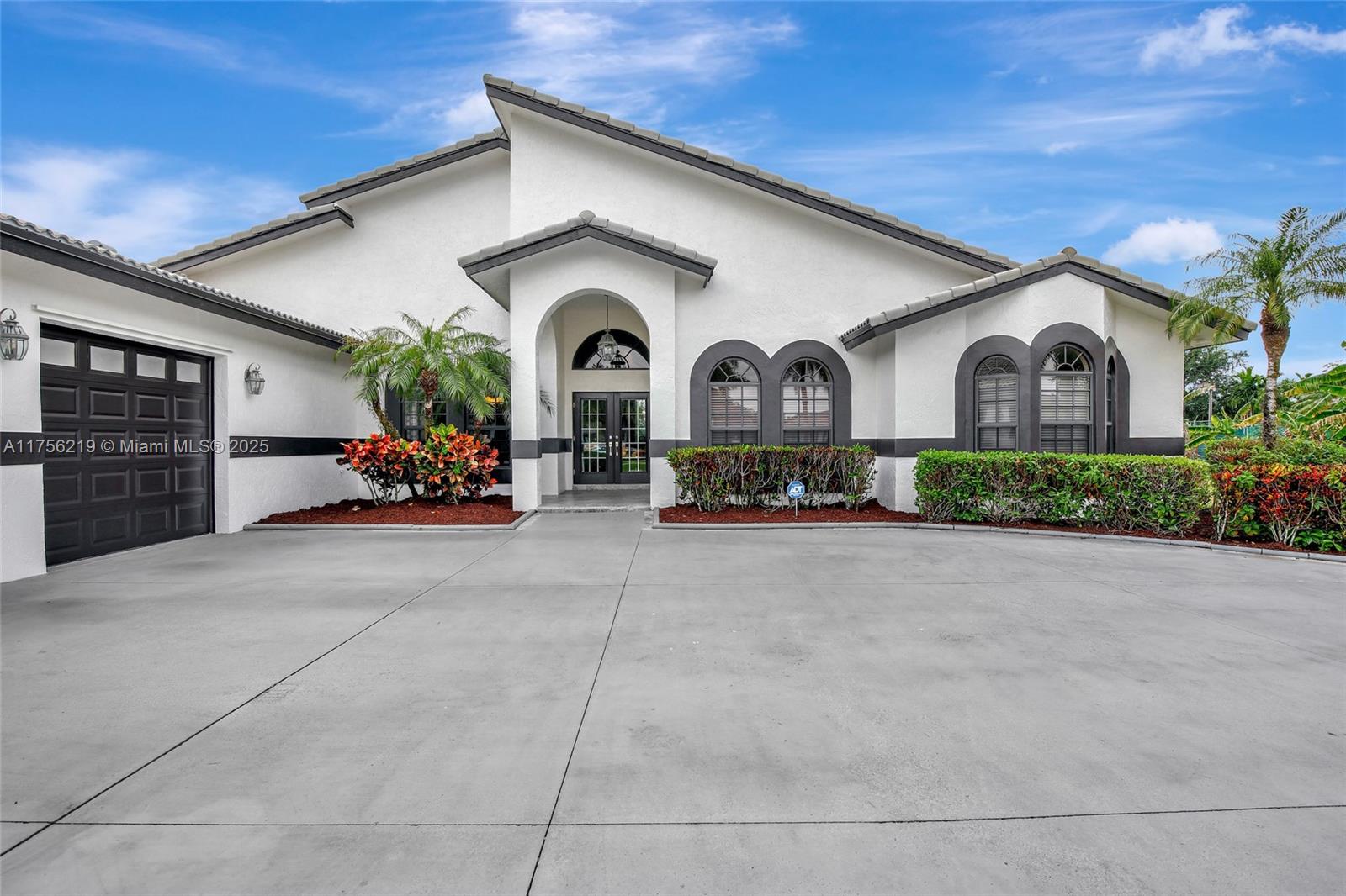 12200 SW 2nd St, Plantation, Florida image 3