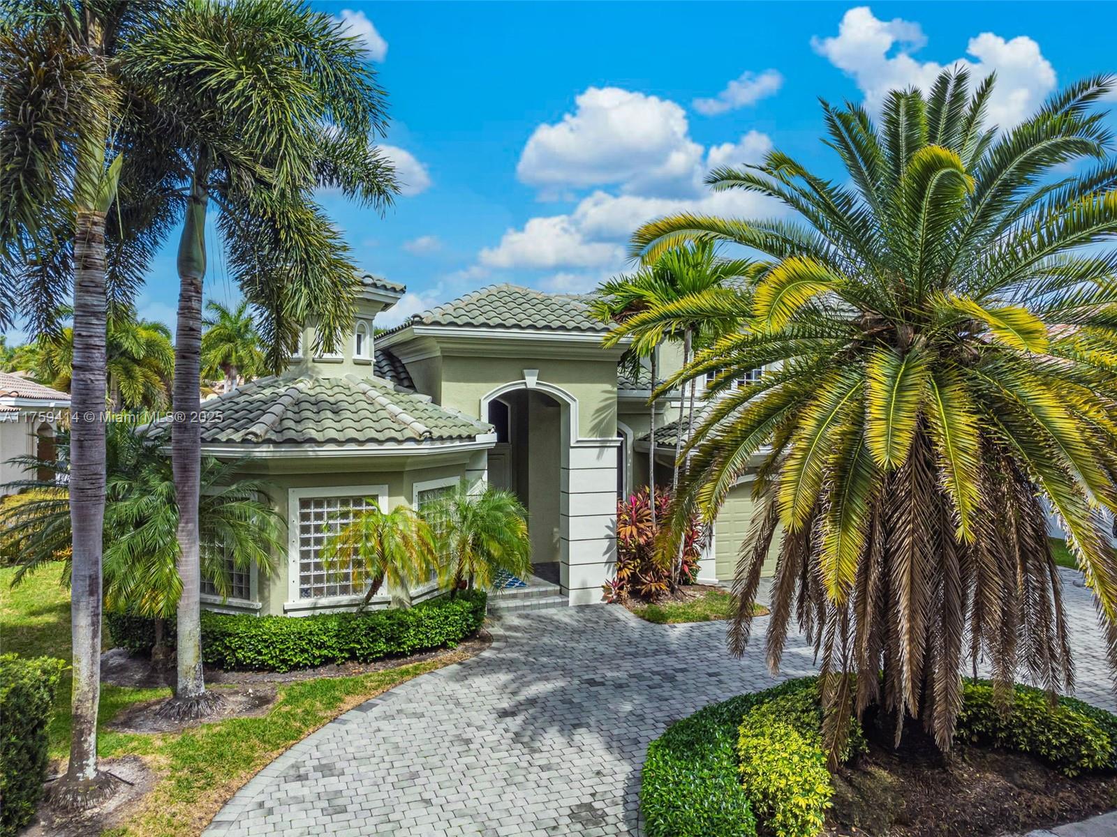 10221 Blue Palm St, Plantation, Florida image 1