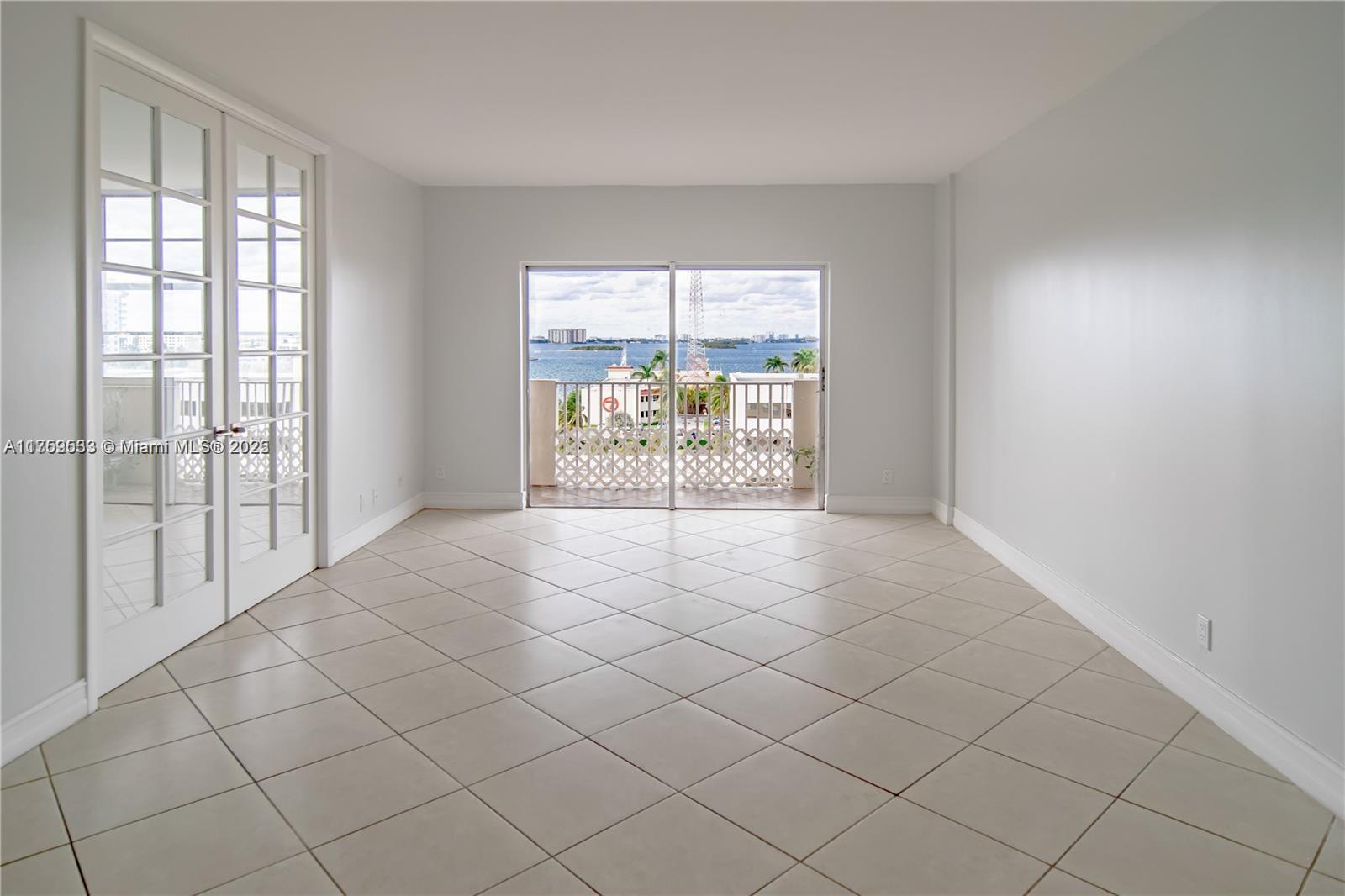 1455 N Treasure Dr #PH-A For Sale A11759533, FL
