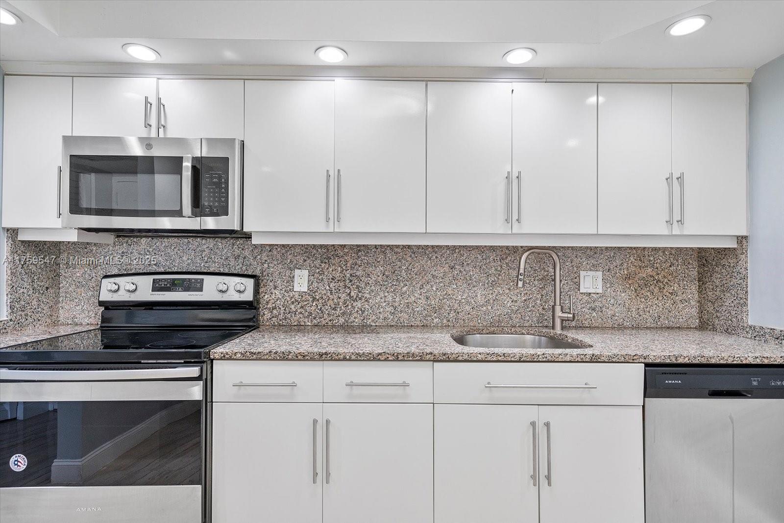 2049 S Ocean Dr #210, Hallandale Beach, Florida image 7