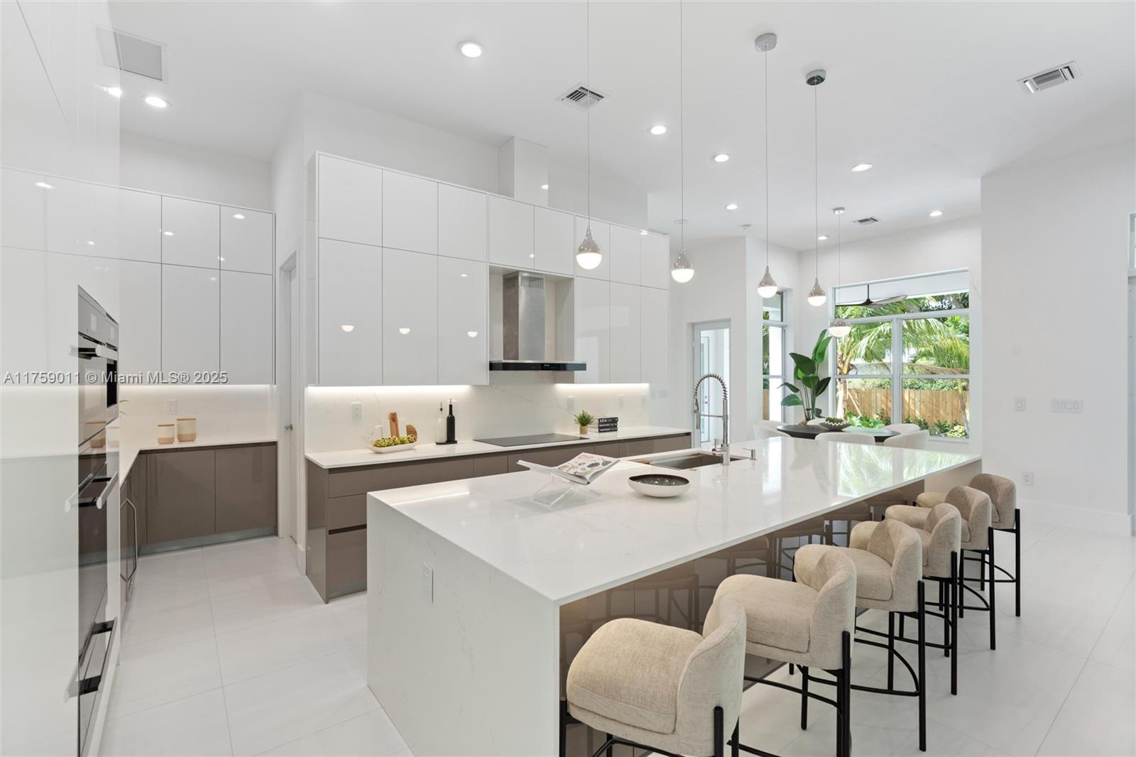 11412 NE 8th Ave, Biscayne Park, Florida image 6