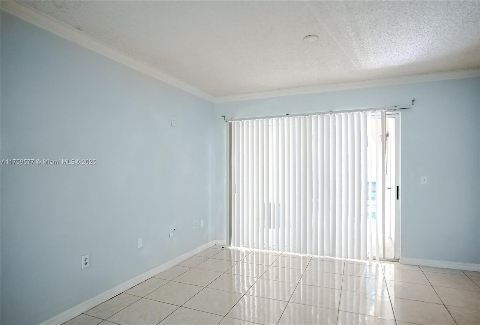 2494 Centergate Dr #108, Miramar, Florida image 7
