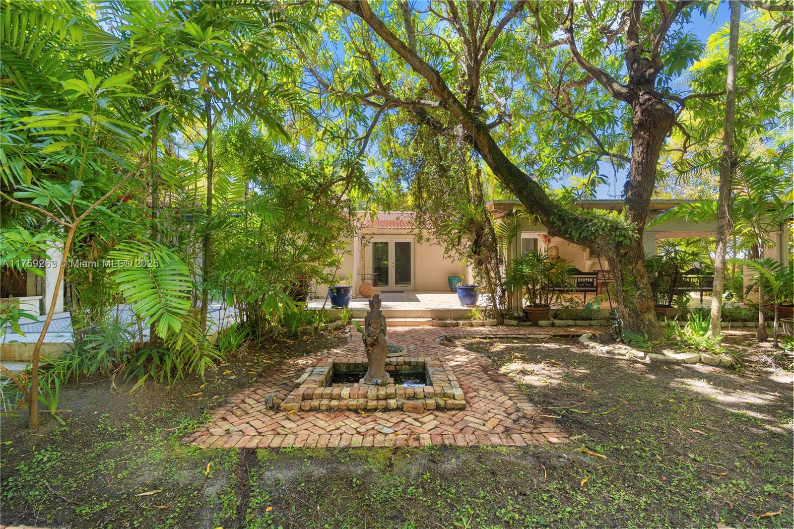 33 S Royal Poinciana Blvd, Miami Springs, Florida image 27