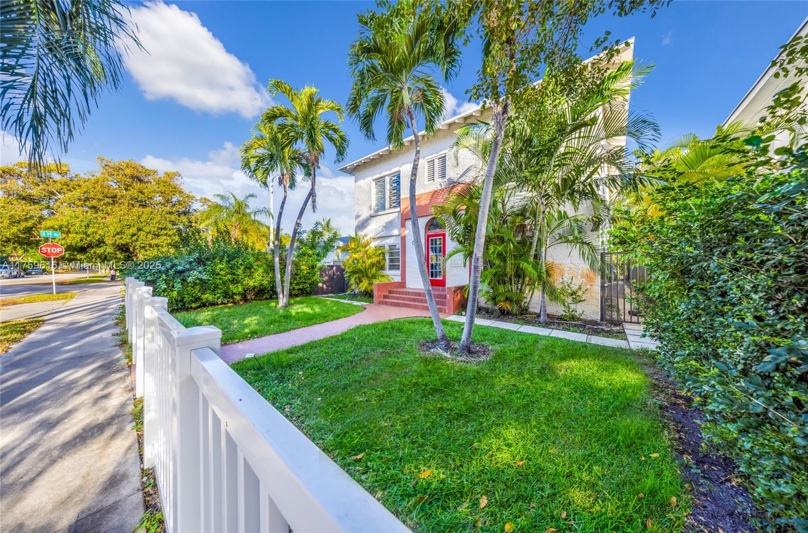 1849 Dewey St, Hollywood, Florida image 2