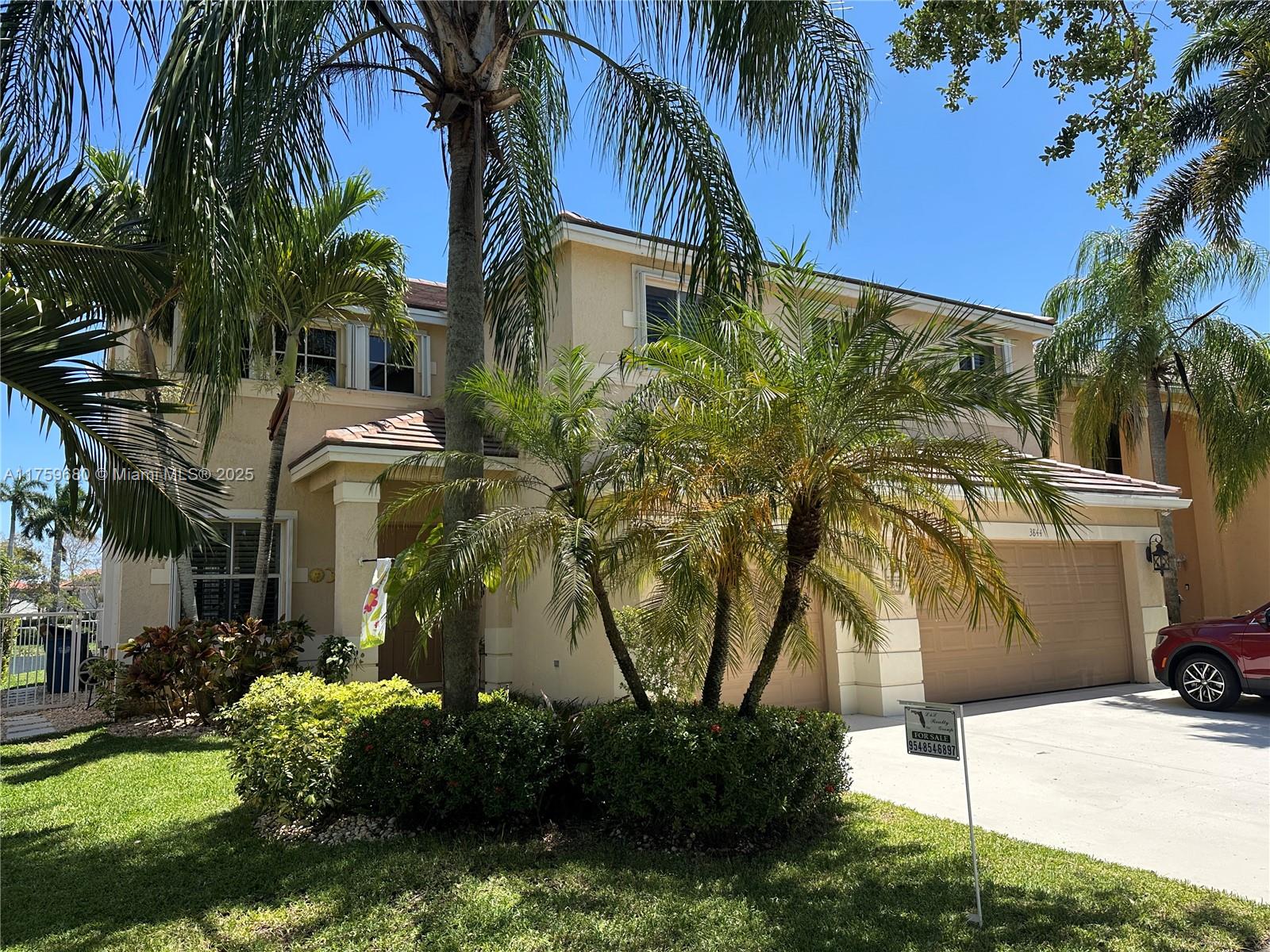 3844 Falcon Ridge Cir, Weston, Florida image 2