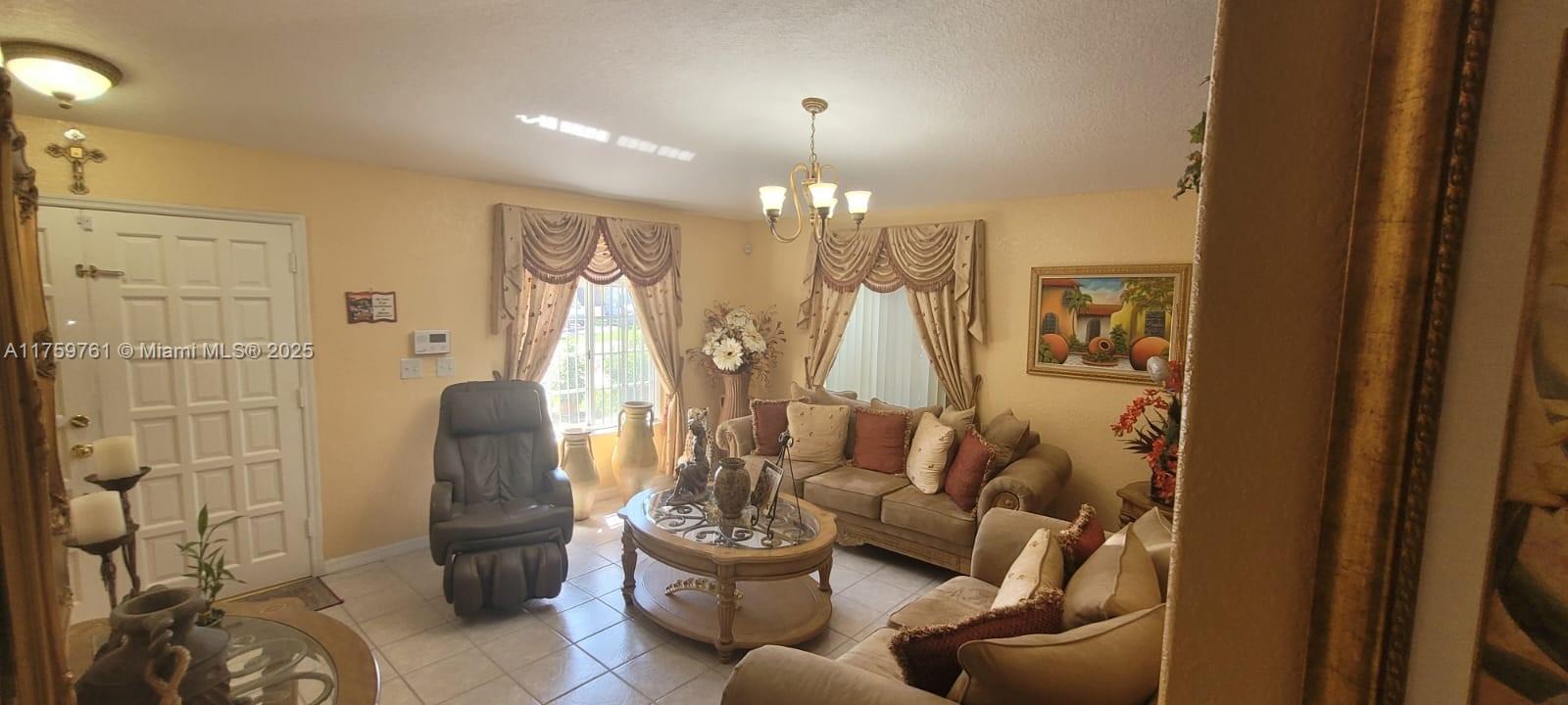 9839 NW 128th Ln, Hialeah Gardens, Florida image 10