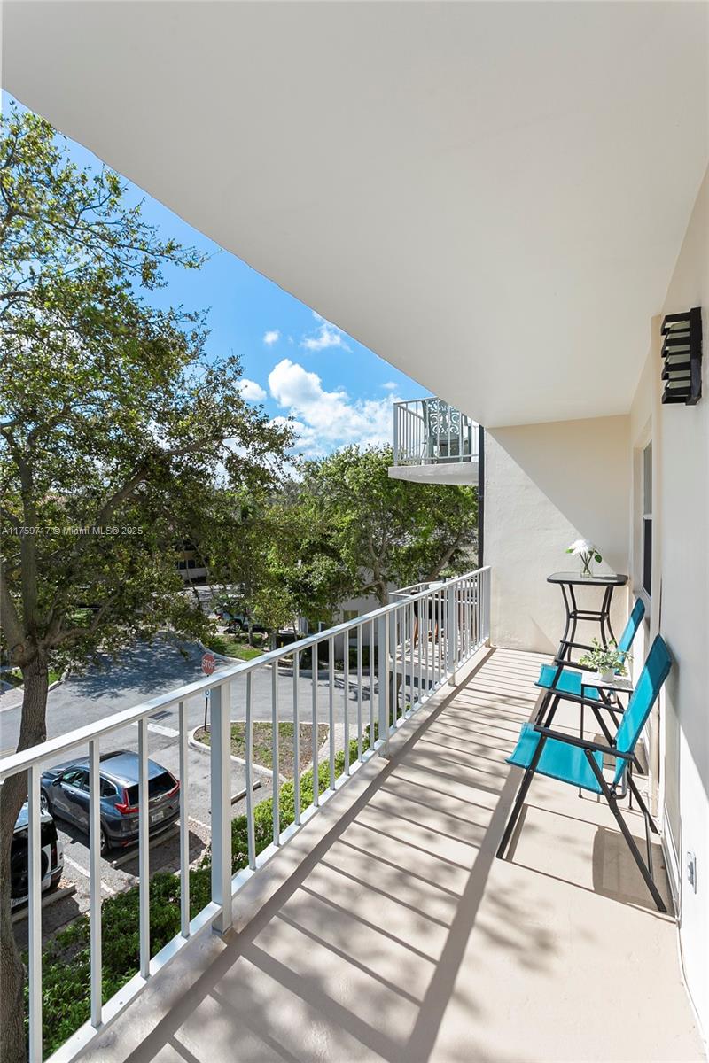 1967 S Ocean Blvd #327-D, Lauderdale By The Sea, Florida image 8