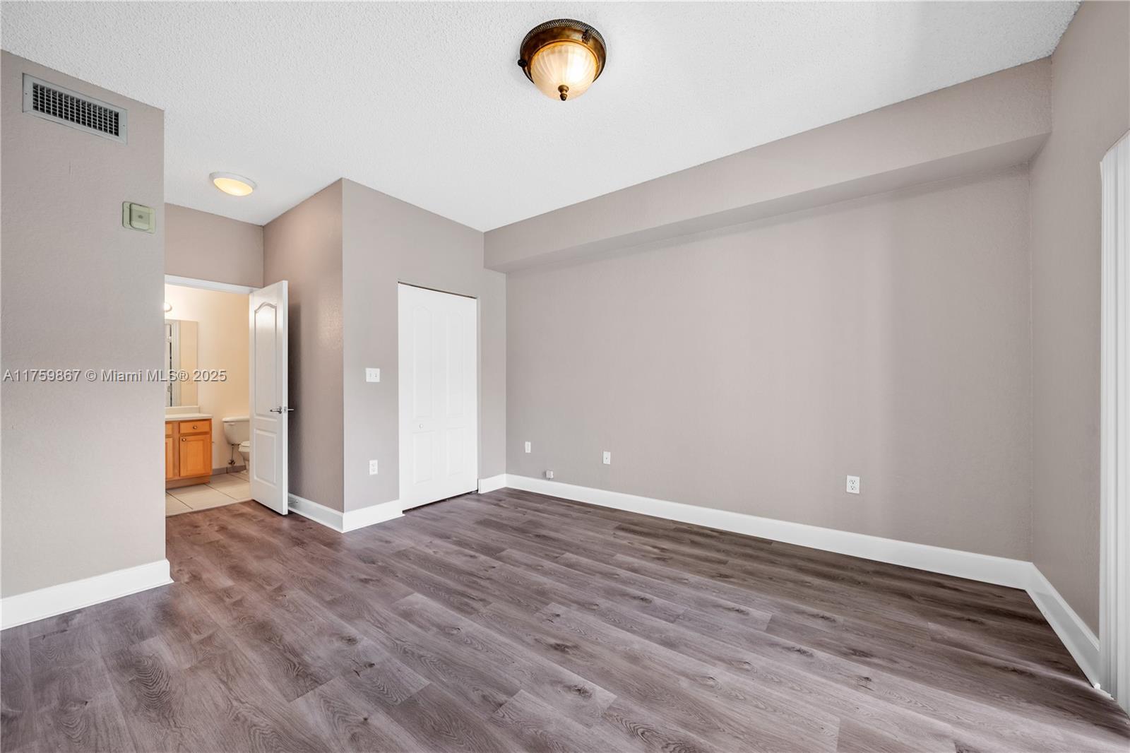 6001 70th St Unit 504, South Miami, Florida 33143