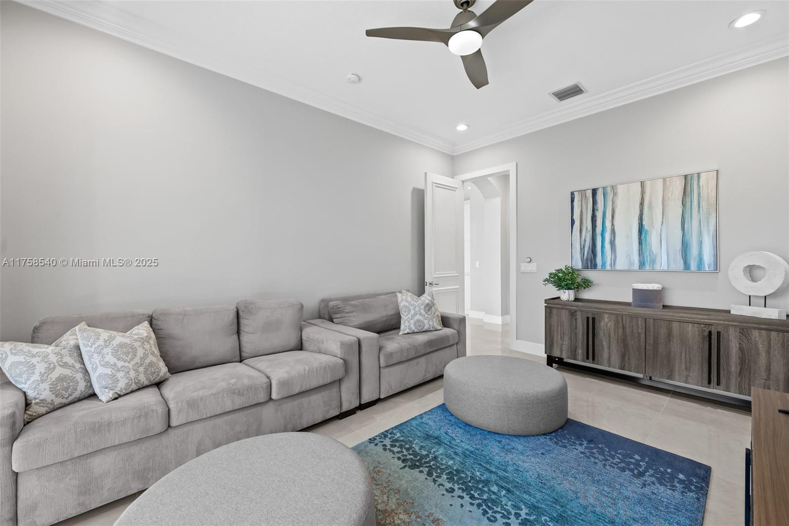 10847 Whitehawk St, Plantation, Florida image 31