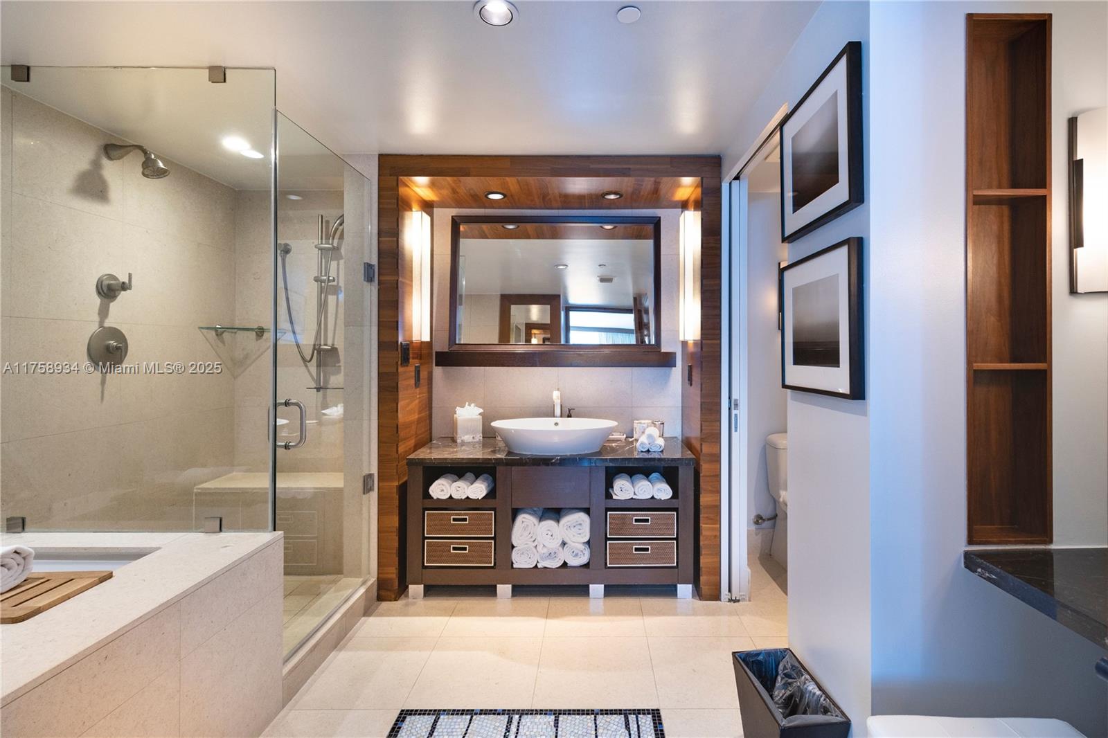 6801 Collins Ave #610 Door #612, Miami Beach FL 33141