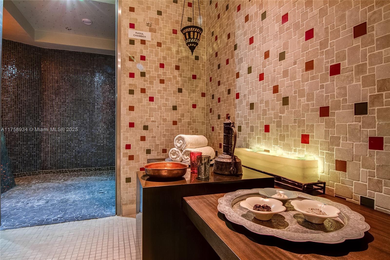 6801 Collins Ave #610 Door #612, Miami Beach FL 33141