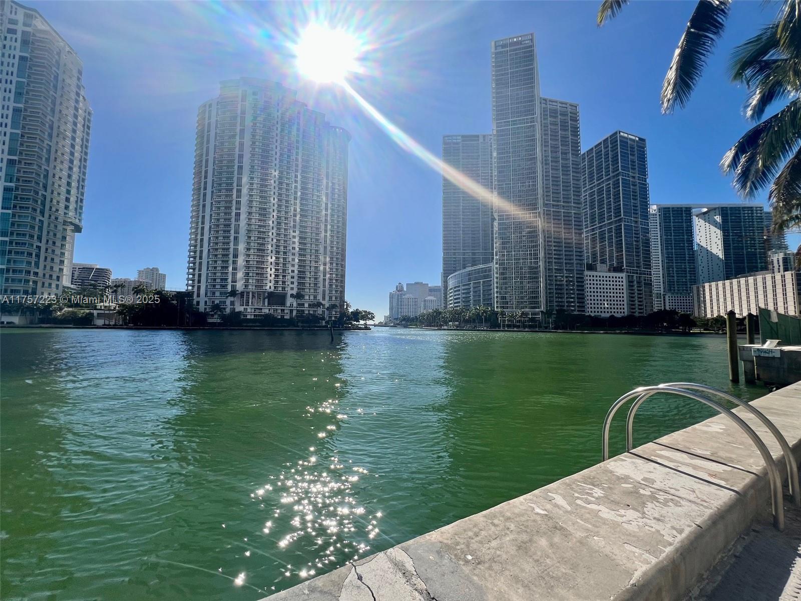 300 S Biscayne Blvd #PH-3907, Miami FL 33131