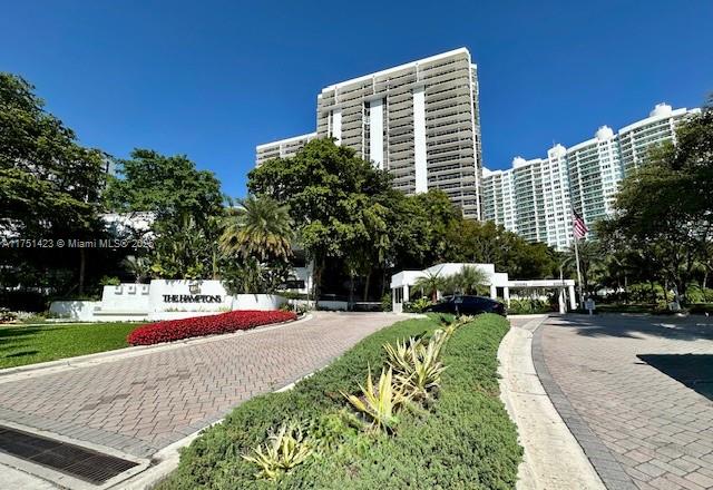 20201 E Country Club Dr #308, Aventura, Florida image 9