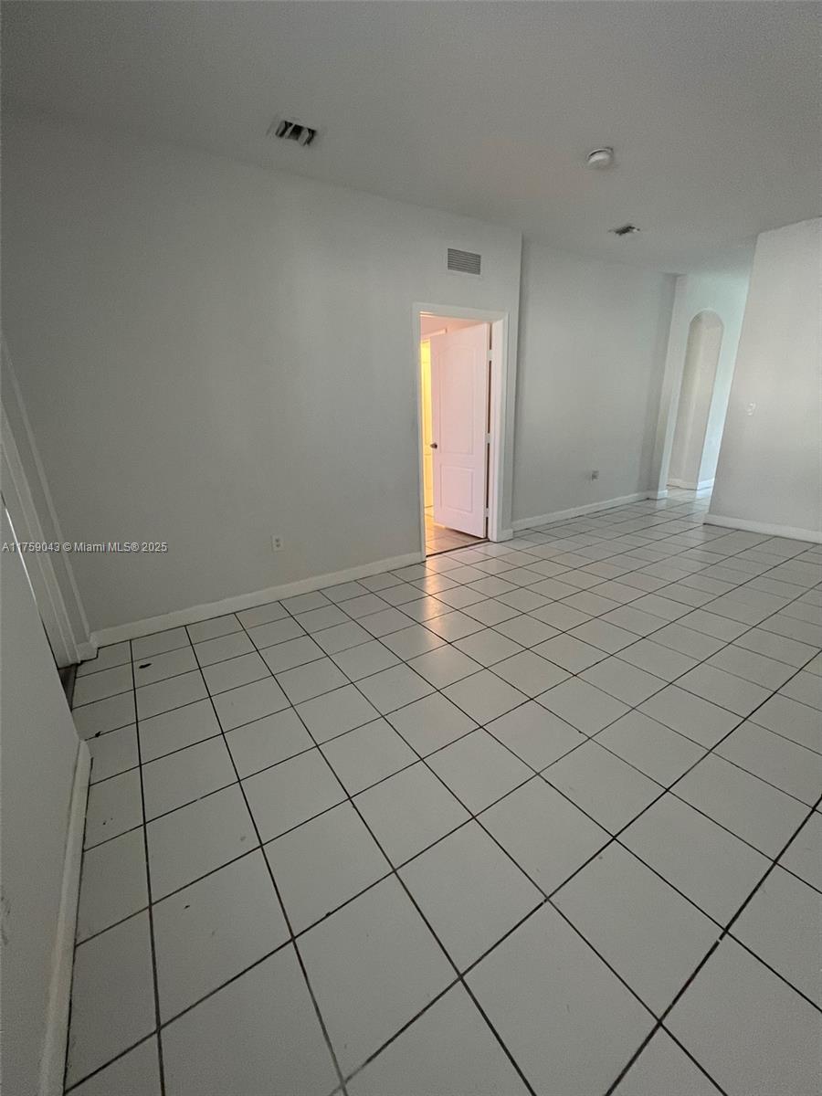 2650 SE 16th Ter #101, Homestead, Florida image 9