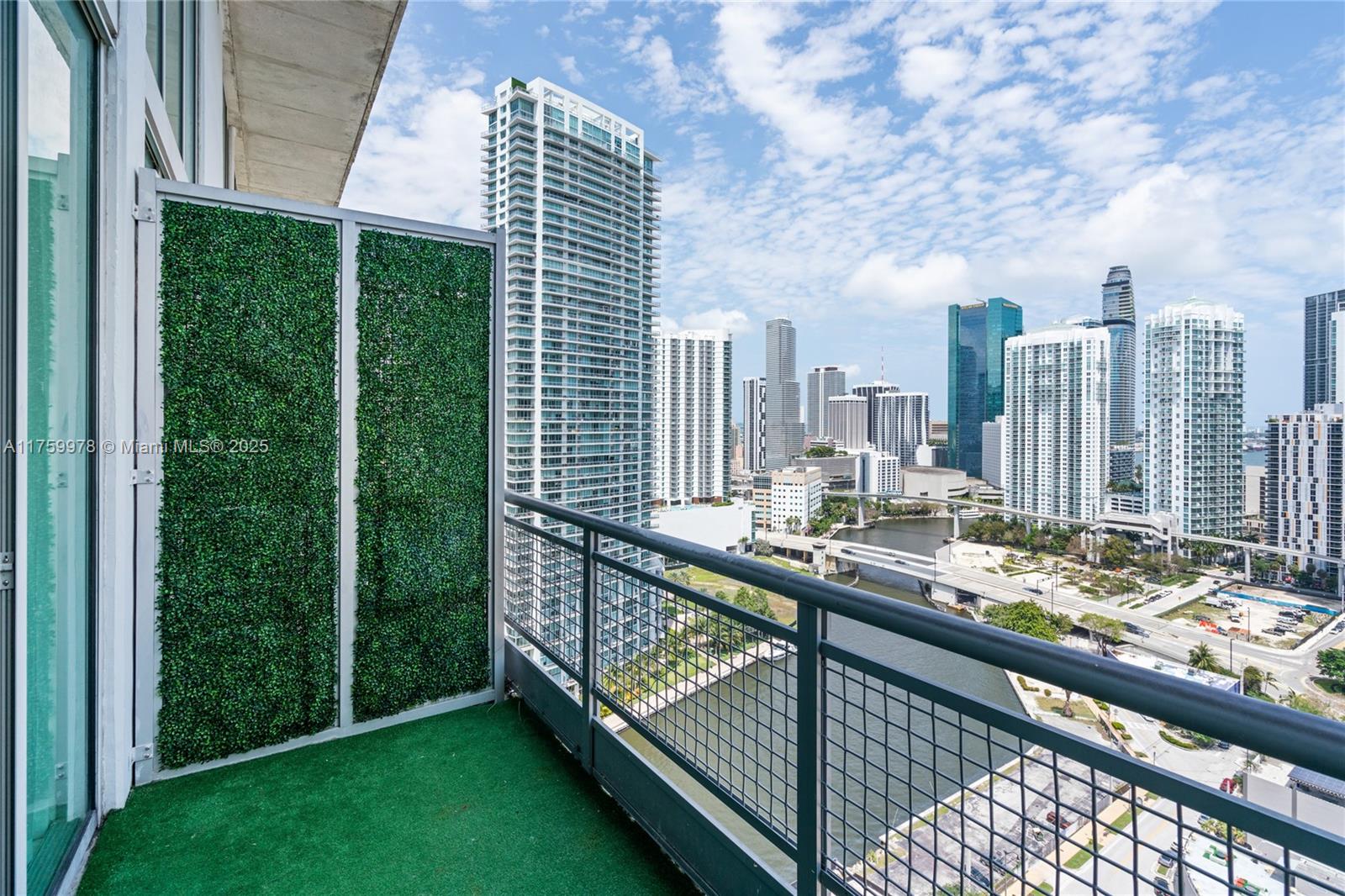 690 SW 1st Ct #2716, Miami FL 33130