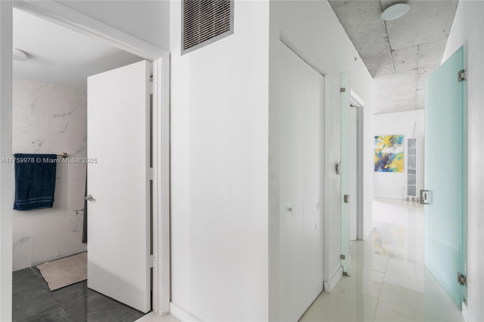 690 SW 1st Ct #2716, Miami FL 33130