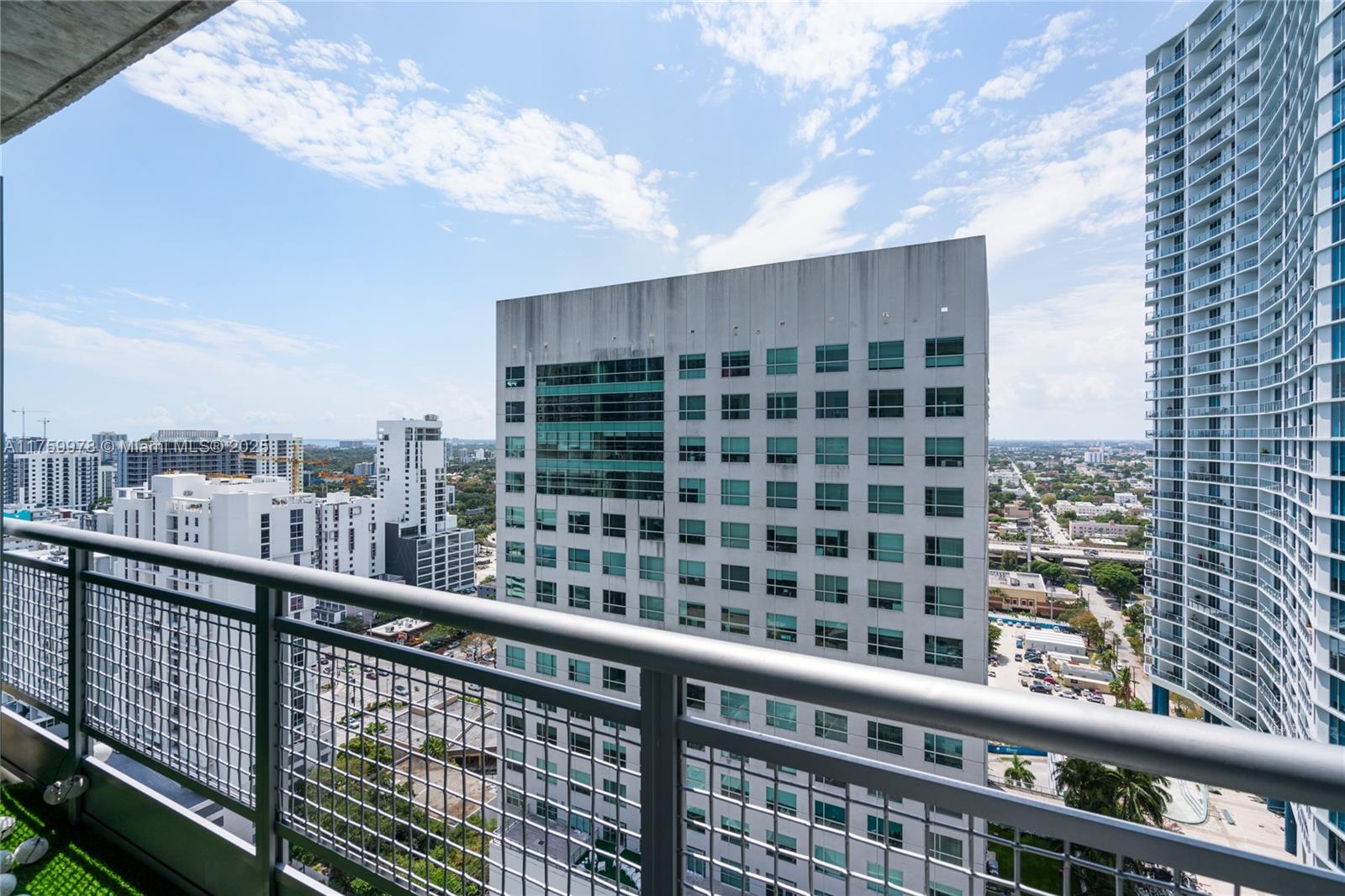 690 SW 1st Ct #2716, Miami FL 33130