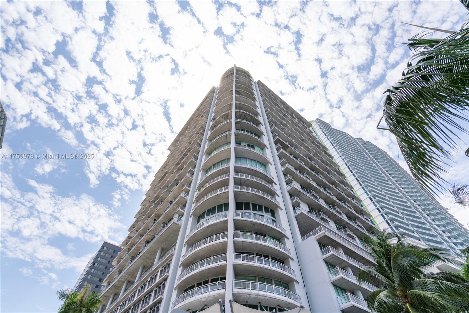 690 SW 1st Ct #2716, Miami FL 33130