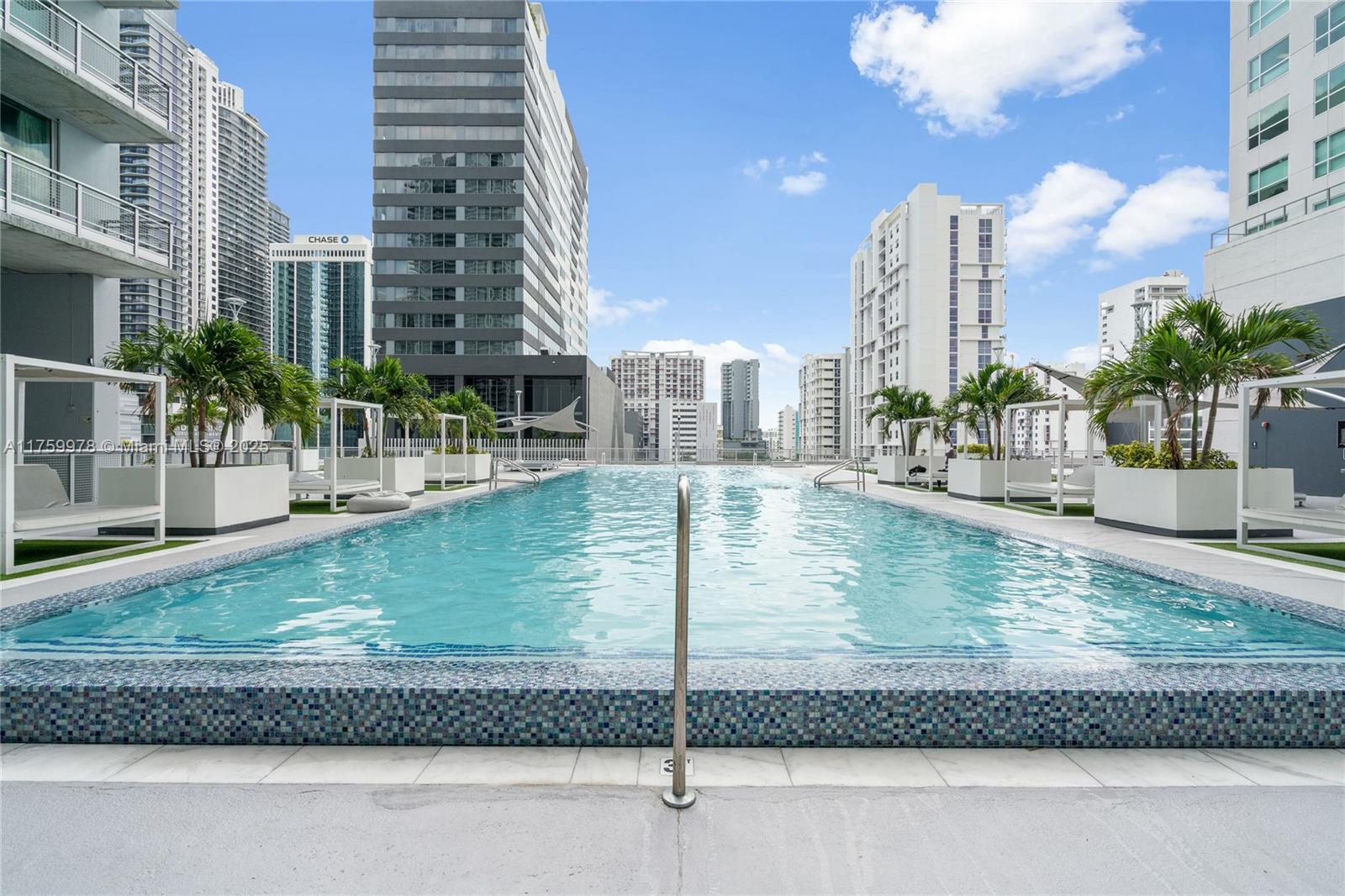 690 SW 1st Ct #2716, Miami FL 33130