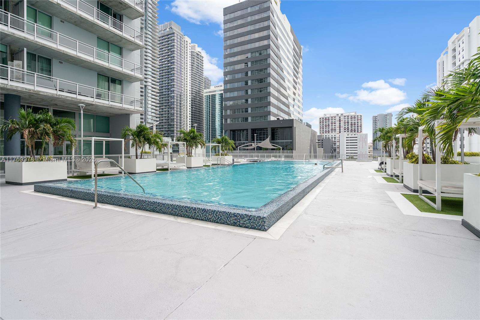 690 SW 1st Ct #2716, Miami FL 33130