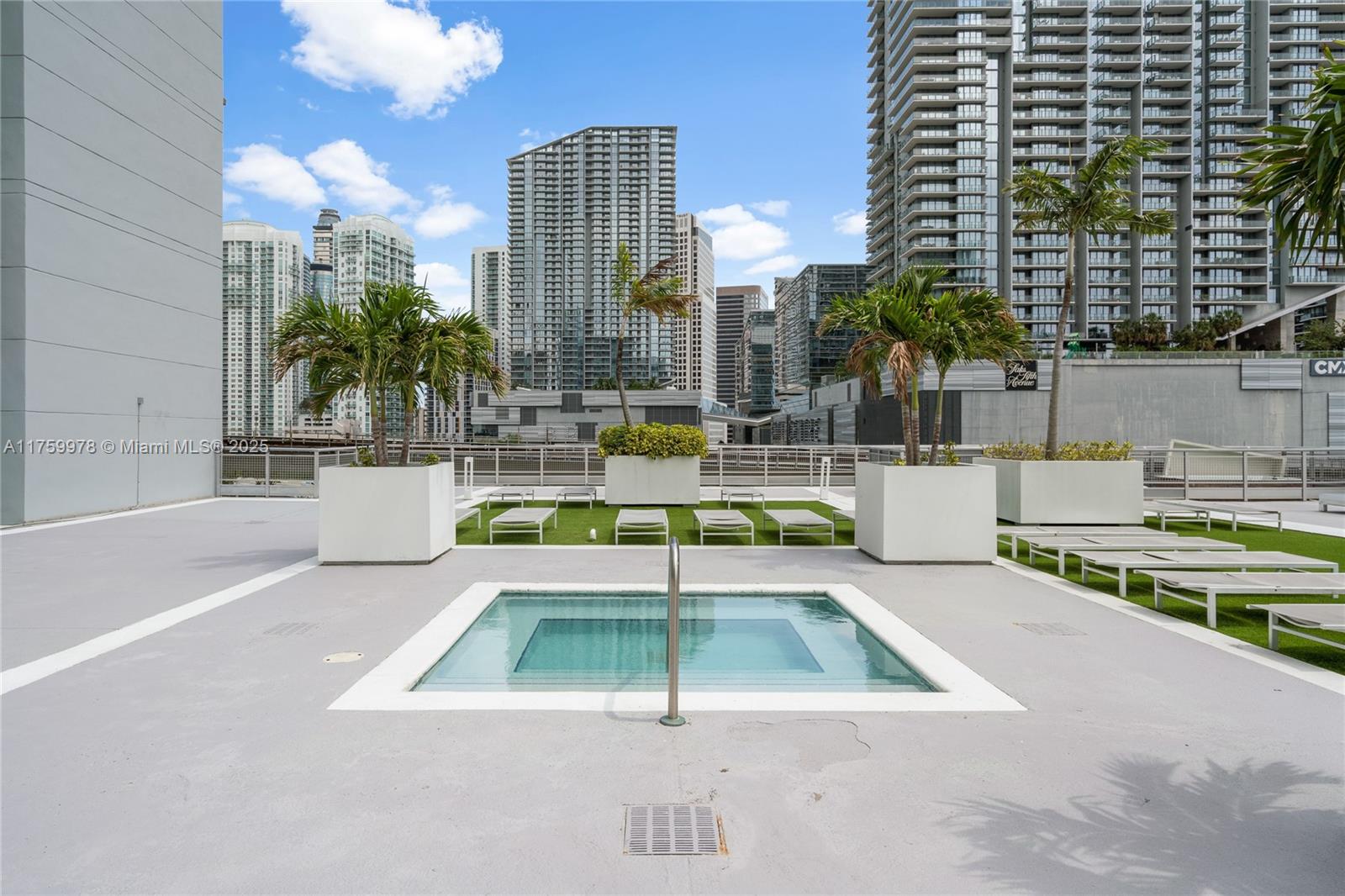 690 SW 1st Ct #2716, Miami FL 33130