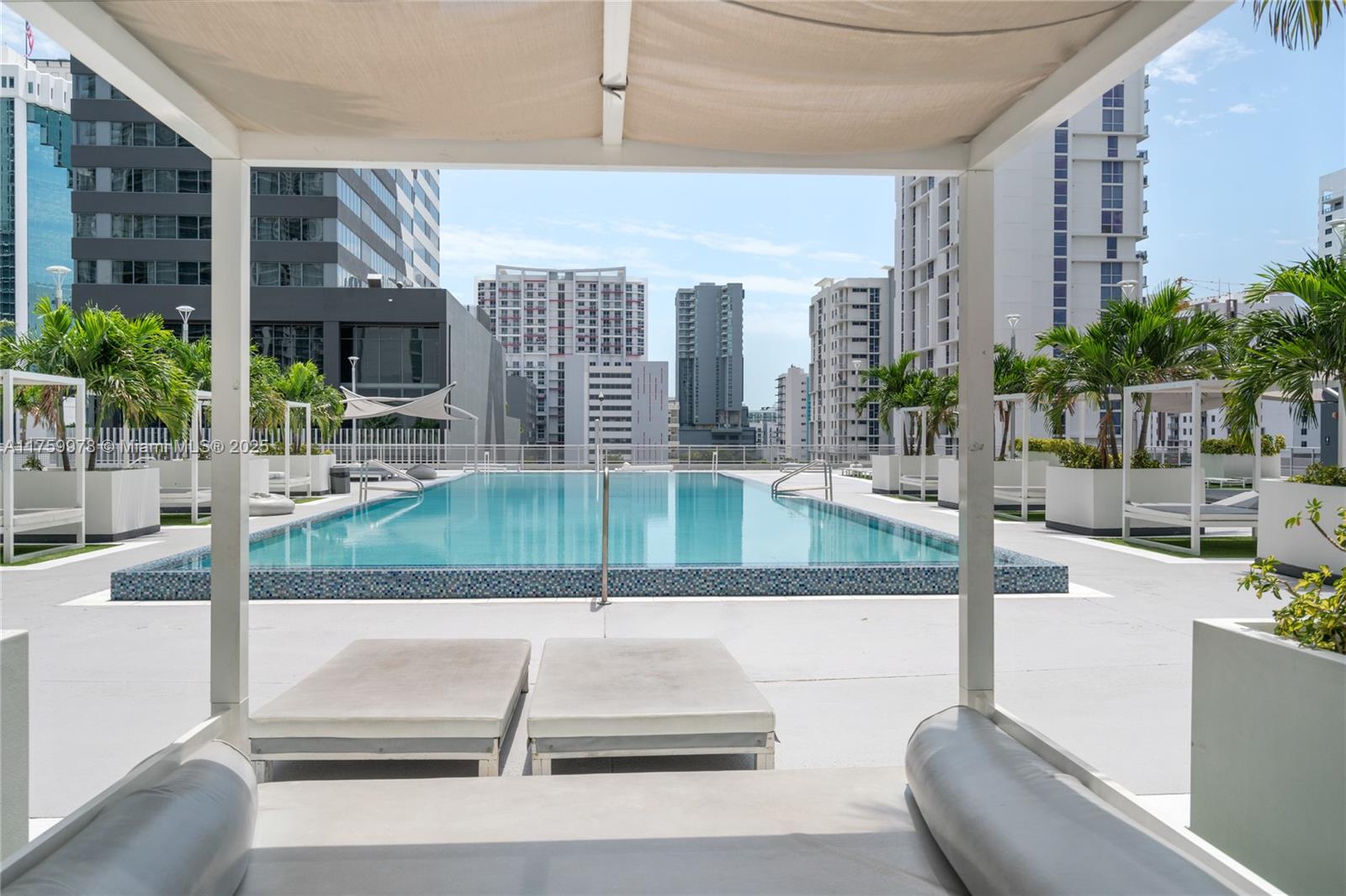 690 SW 1st Ct #2716, Miami FL 33130
