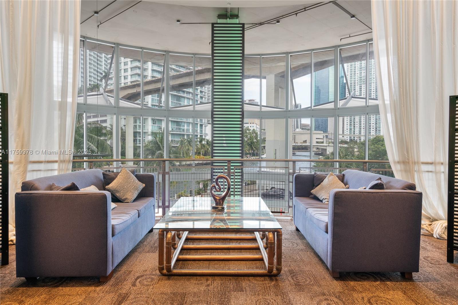 690 SW 1st Ct #2716, Miami FL 33130