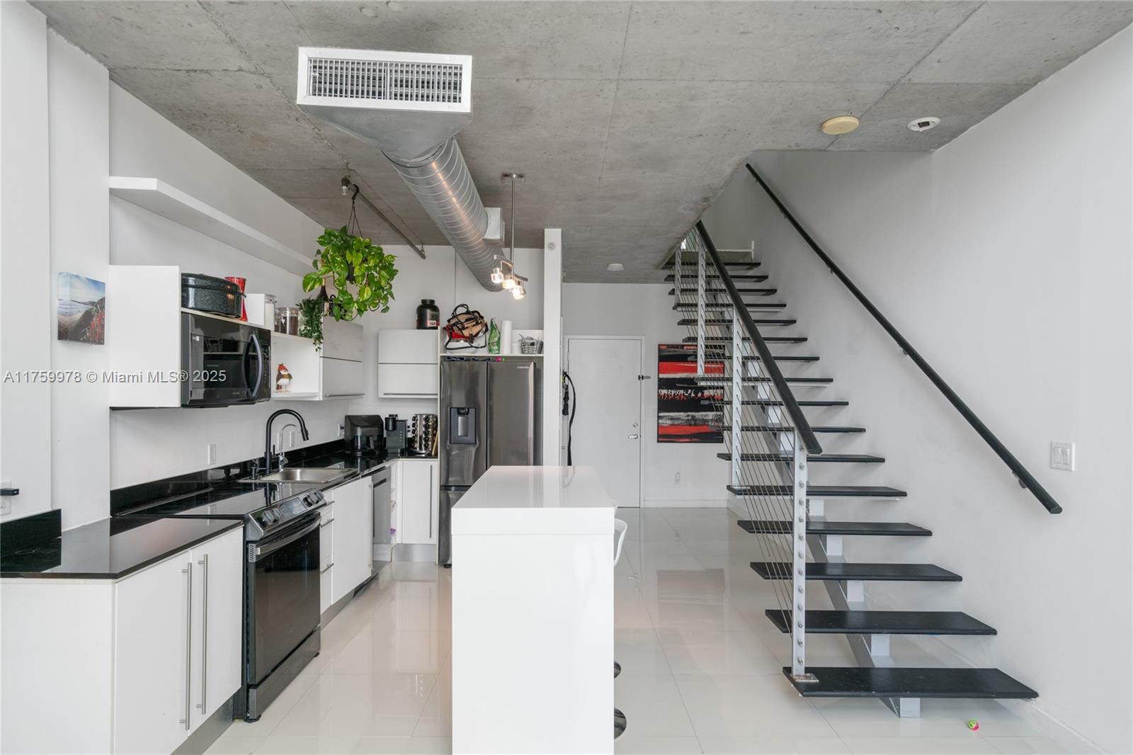 690 SW 1st Ct #2716, Miami FL 33130