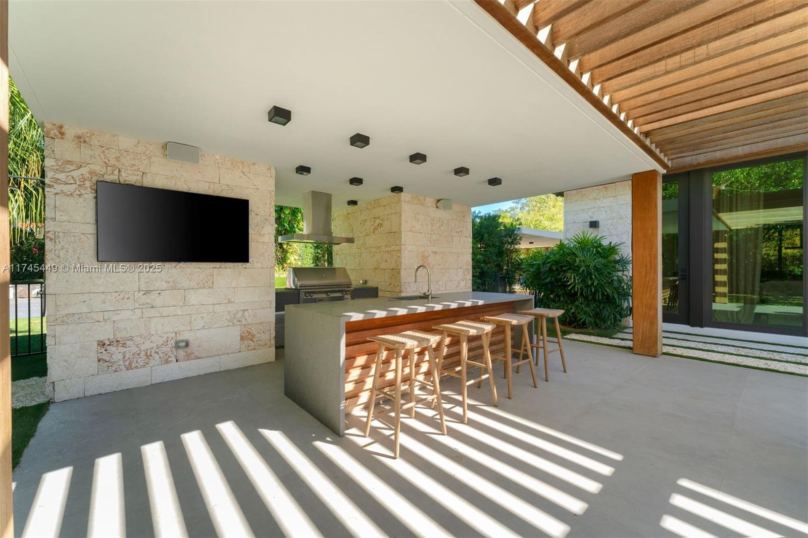 Listing Photo 13