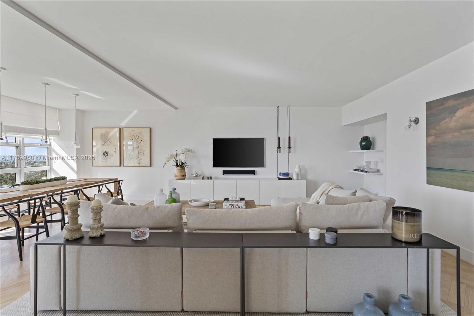 445 Grand Bay Dr #1210, Key Biscayne FL 33149