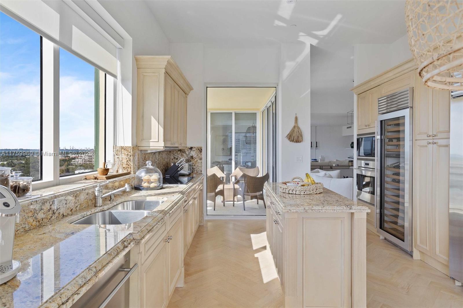 445 Grand Bay Dr #1210, Key Biscayne FL 33149
