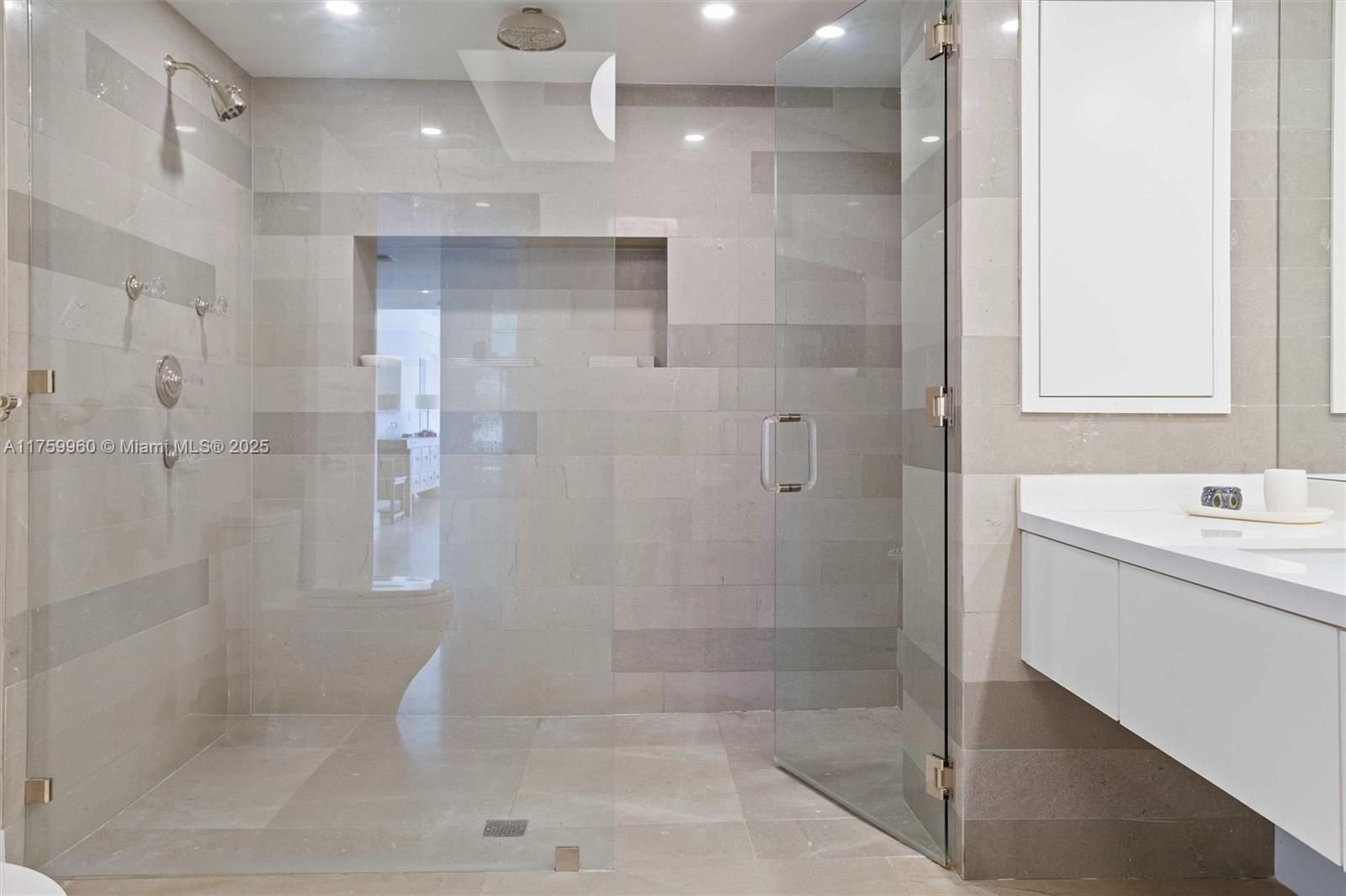 445 Grand Bay Dr #1210, Key Biscayne, Florida image 39