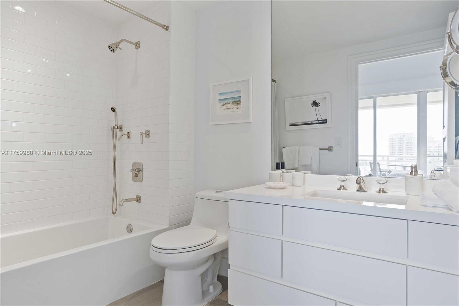 445 Grand Bay Dr #1210, Key Biscayne FL 33149